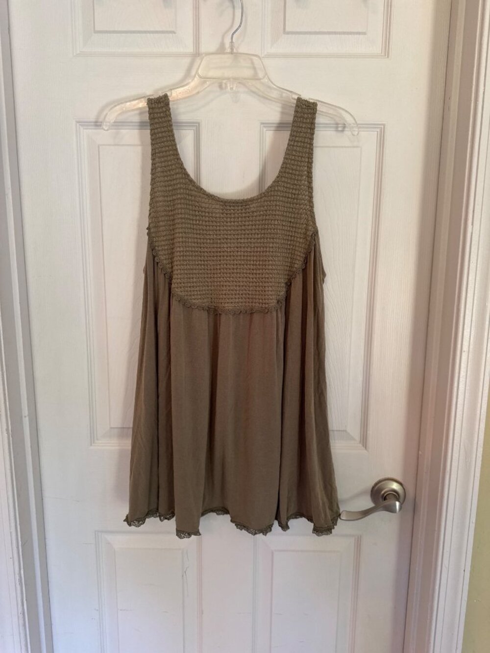 Vici Waffle Knit Olive Green Boho Tunic Tank Top Size Medium - Picture 6 of 7